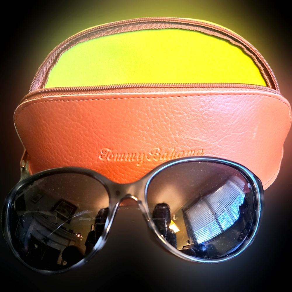Tommy Bahama sunglasses